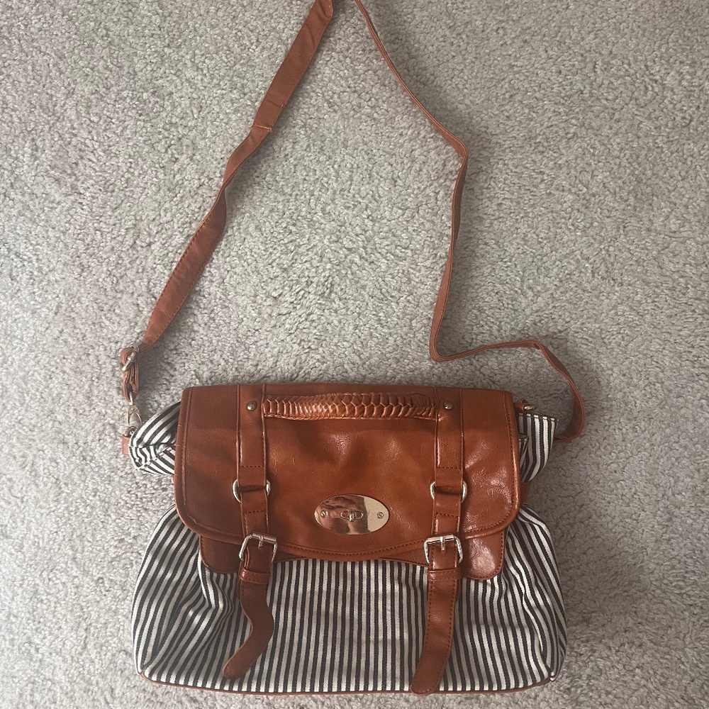 Casual Fun Spring Purse